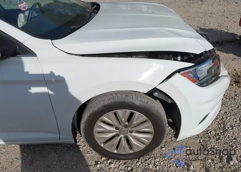 2019 Volkswagen Jetta 1.4T R-Line/1.4T S/1.4T Se z USA, uszkodzony, nr VIN 3VWC57BU3KM018691